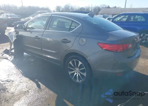 2013 Acura Ilx 2.0L z USA, uszkodzony, nr VIN 19VDE1F72DE009673